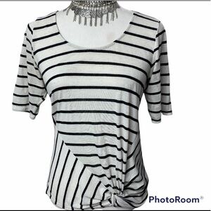 Daytrip Asymmetrical Tie Knot Front Top